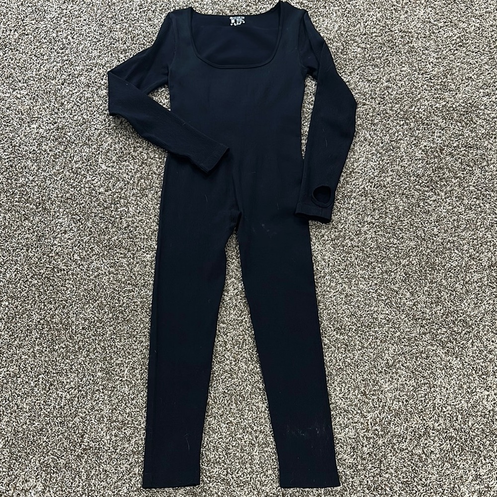 OQQ black ribbed long sleeve romper